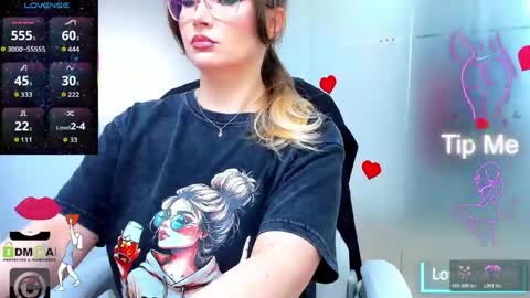 evelyne_rose online show from April 24, 5:09 am
