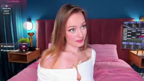 Evelyn online show from July 13, 2:48 am