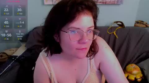 Everly online show from June 22, 12:12 pm
