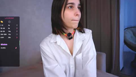 Anita online show from October 2, 8:13 am