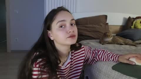 evi_woow online show from May 4, 8:59 pm