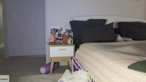 evi_woow online show from February 12, 10:02 pm