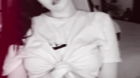 Lessie online show from November 17, 8:11 pm