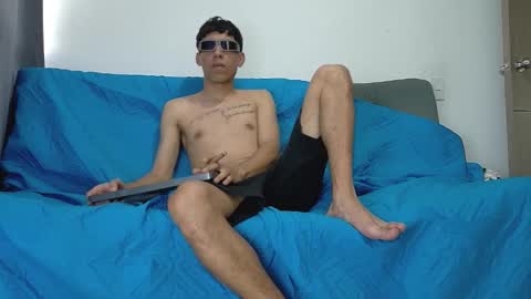 evil_boss1 online show from June 6, 8:04 pm