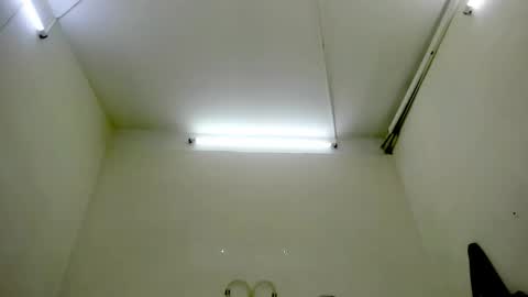 Marley independent model online show from March 4, 9:56 pm