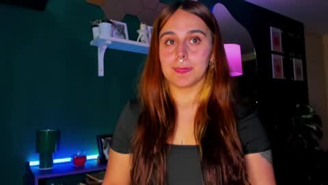 EVY online show from May 6, 12:16 am