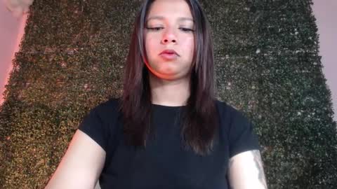 Im Evy online show from March 3, 5:09 pm