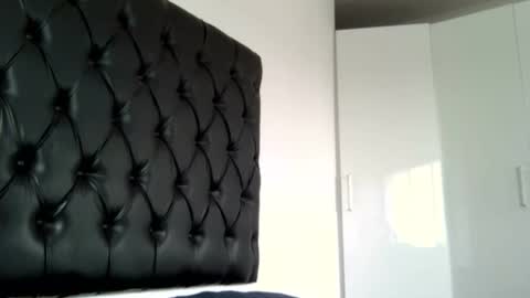 courtney online show from November 22, 6:56 am