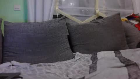 mi insta maddin 5011 online show from March 13, 7:17 pm