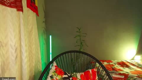 Soy Carla online show from August 3, 9:04 am