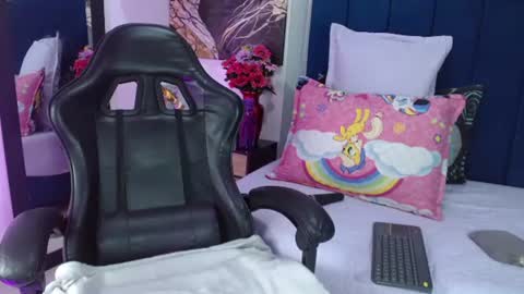 exotic_wish online show from July 18, 4:47 am