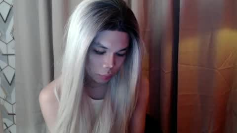 Nica online show from February 25, 9:15 pm