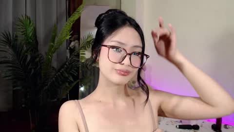 Snapshot of expensive_candyx chatting on January 29, 8:56 pm Candy online show from January 29, 8:56 pm