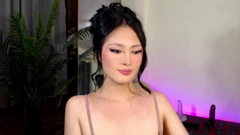 Snapshot of expensive_candyx chatting on December 28, 4:20 pm Candy online show from December 28, 4:20 pm