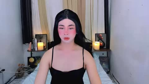 expensive_elise online show from June 22, 10:44 am