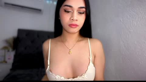 chloee online show from July 3, 4:34 pm