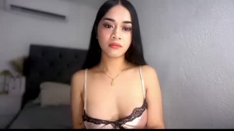 chloee online show from July 25, 3:37 am