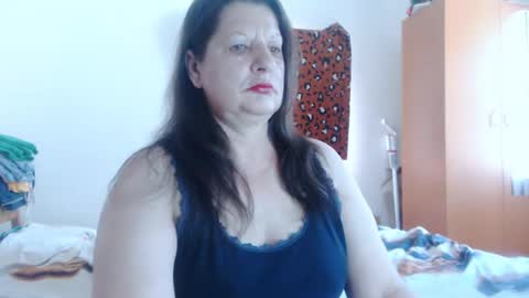ExtasyMature online show from June 19, 9:15 am