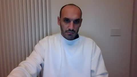 Extro online show from November 8, 10:46 pm