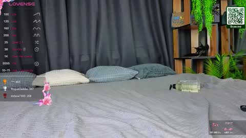 exxxcore_ online show from October 14, 1:03 pm