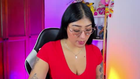 Emily online show from October 28, 8:54 pm