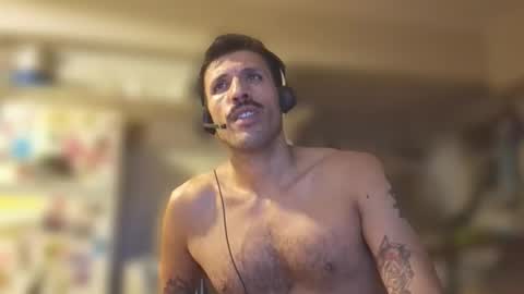 venusah online show from March 18, 5:02 am