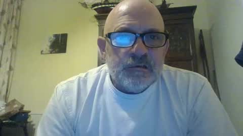 f1zzeek online show from April 29, 11:53 pm