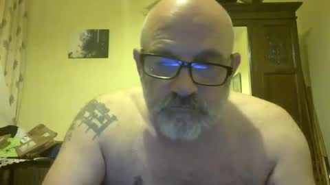 f1zzeek online show from April 27, 10:51 pm