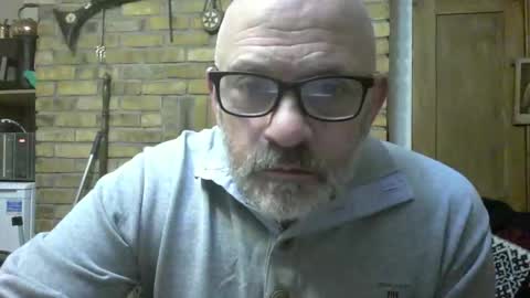 f1zzeek online show from February 17, 11:15 pm