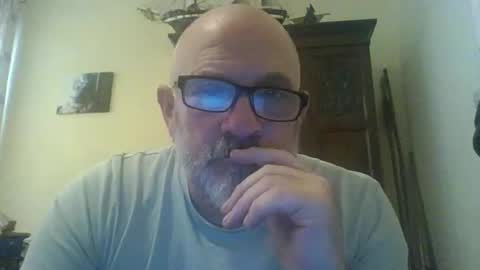 f1zzeek online show from April 28, 2:32 pm