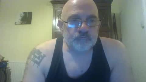 f1zzeek online show from May 1, 10:59 pm