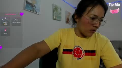 camila online show from July 4, 4:05 am