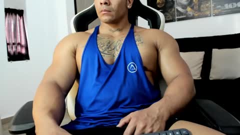 Fabian arango online show from June 2, 9:28 pm