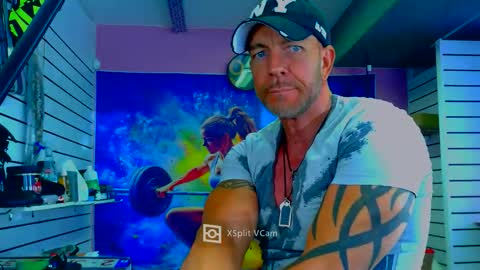 fabxxxl online show from April 28, 9:57 am
