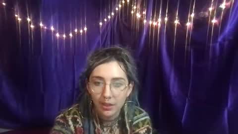 Fae online show from February 3, 5:51 am