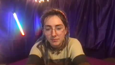 Fae online show from February 6, 8:50 am