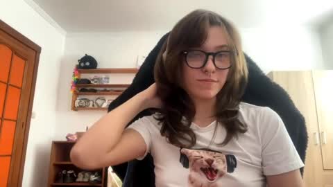 Loly online show from April 12, 11:03 am