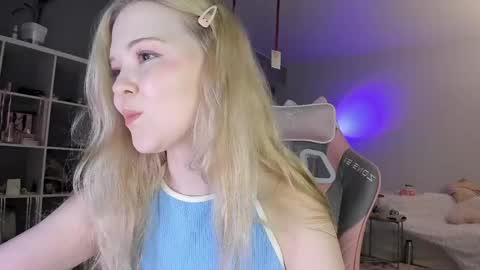 fairy_casey online show from May 4, 11:55 pm