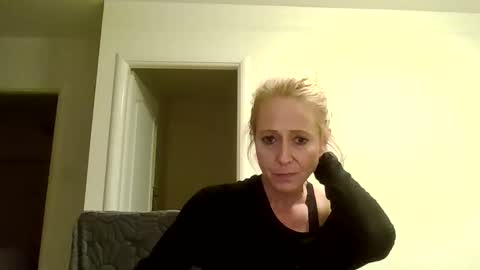 Fairy NightMary online show from November 5, 7:05 pm