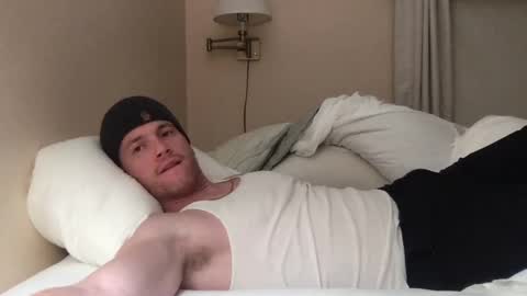 Travis online show from January 12, 10:12 am