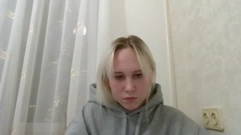 fairyfeller_ online show from October 5, 4:36 pm