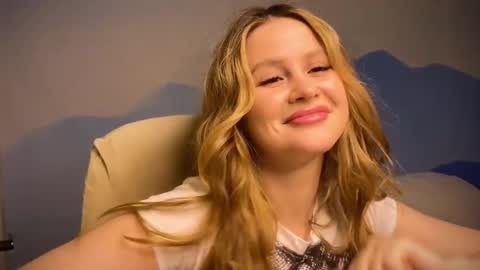 Ilona online show from November 14, 2:19 pm