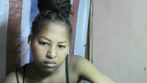 faissane9794 online show from March 12, 8:23 pm