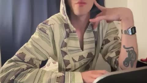 fakenshitbrah online show from December 4, 1:16 am