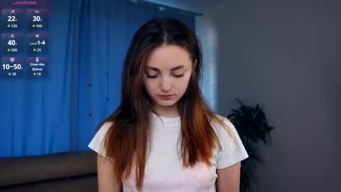 Snapshot of falineellson chatting on September 23, 7:35 am Erika online show from September 23, 7:35 am