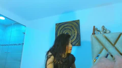 Andrea online show from December 21, 8:10 am