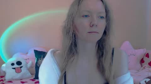 BUNNYGal online show from March 15, 7:02 am