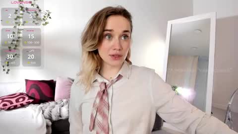 fancyamelia online show from May 14, 5:38 am