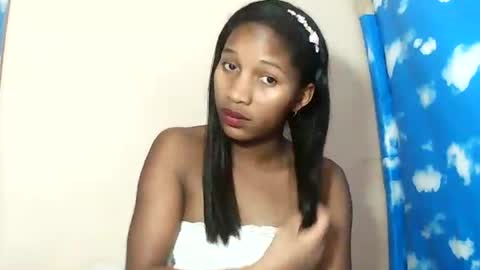 Snapshot of faniriah27 chatting on October 16, 8:14 am faniriah27 online show from October 16, 8:14 am
