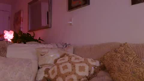 fantasy4uxxx online show from May 24, 2:08 am